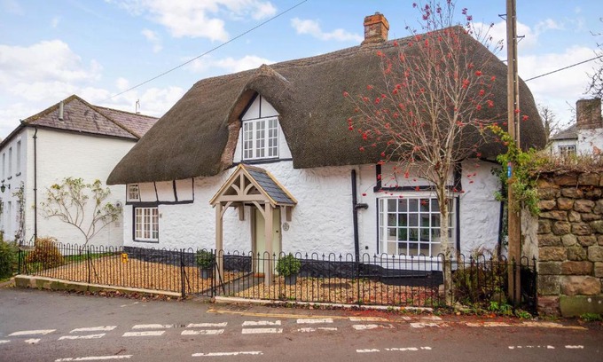 Marlborough Casa | A Heavenly Cottage for 6 very near Marlborough