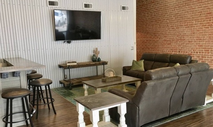 Matador Cabina | Un oasis urbano fresco y moderno en el oeste rural de Texas