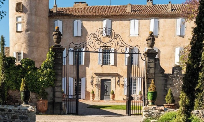 Caunes-Minervois Apartamento | A Historic & Modern Jewel in the Heart of Minervois