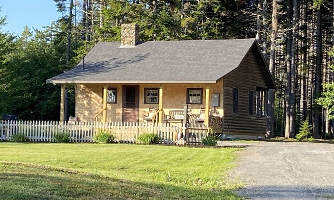 New Harbor Cabaña | A Historic Storybook Maine Cottage
