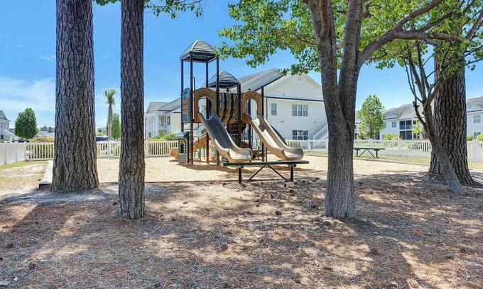 Carolina Forest Condominio | A Home Away from Home: 2-bdrm condo in Myrtle Beach w/amazing golf course view