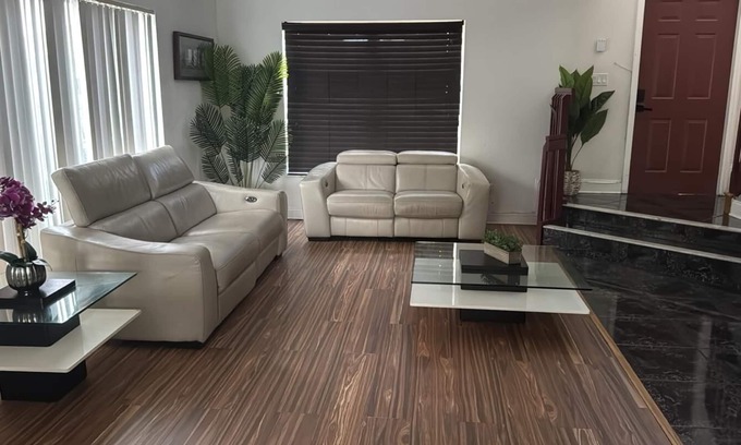 Pembroke Pines Casa | A Home Away From Home