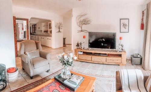 Faerie Glen Casa | A Home in Faerie Glen near Sun Bet Arena