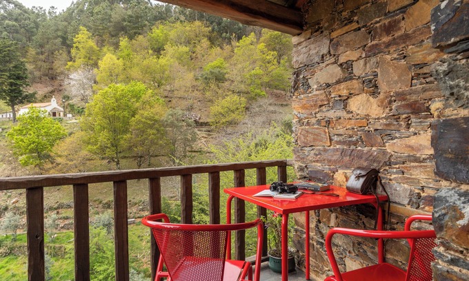 Lousa Casa | Una casa para relajarse en la montaña.