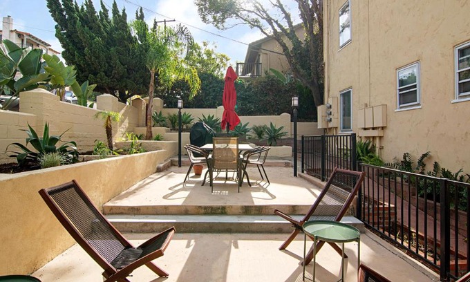 Middletown Apartamento | A King’s View in Mission Hills Apartment