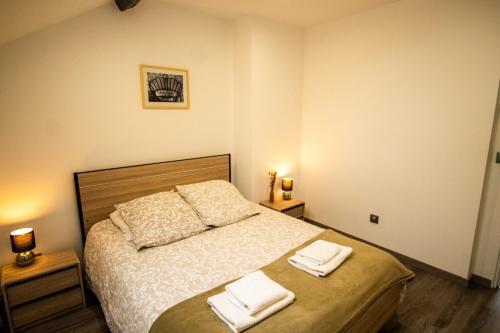Le Pin Apartamento | A L'Ombre du Pin - Large T4 Duplex near Disneyland and Paris, 1-7 Guests