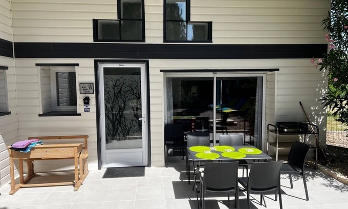 Saint-Germain-dEsteuil Casa | A LA Belle Etoile Maison Climatisee