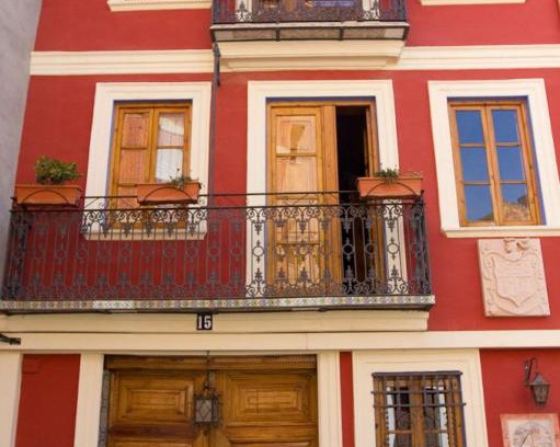 Serra Casa | A la Sombra de la Torre
