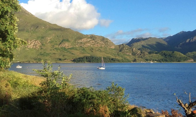 Kyle Casa | Una propiedad del lado del lago con impresionantes vistas ubicadas en el paraíso de un caminante