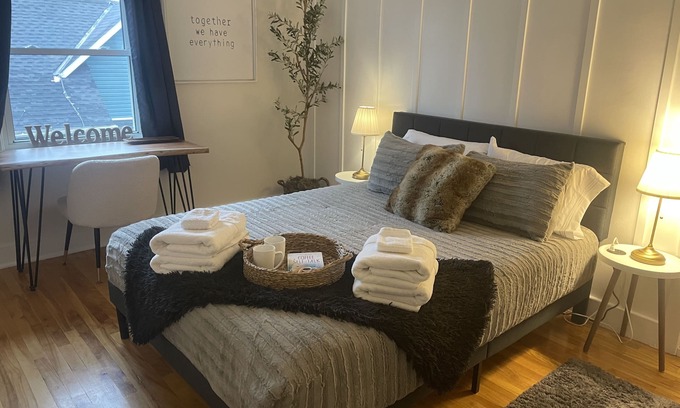 Huntsville Apartamento | A loft retreat on a private street within walking distance to downtown!