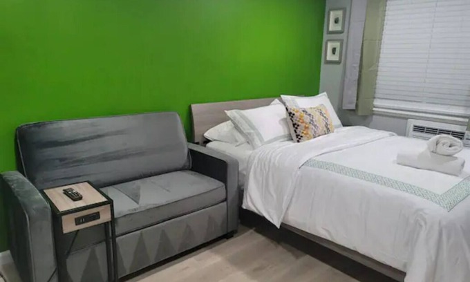 Hayward Apartamento | A Lovely Modern Retreat for Your Perfect Stay