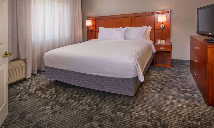 University Place Casa | A Luxurious Retreat for Romantic Couples!