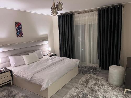 Cairo Apartamento | A Luxury Hotel Appartment at NEW GIZA Imperial Compound