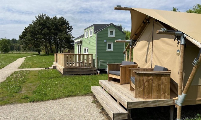 Zeewolde Casa | A luxury tiny house with extra sleeping lodge