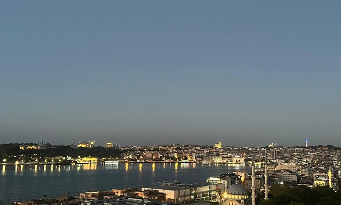 Kabatas Apartamento | A MILLION DOLLAR VIEW IN THE HEART OF ISTANBUL