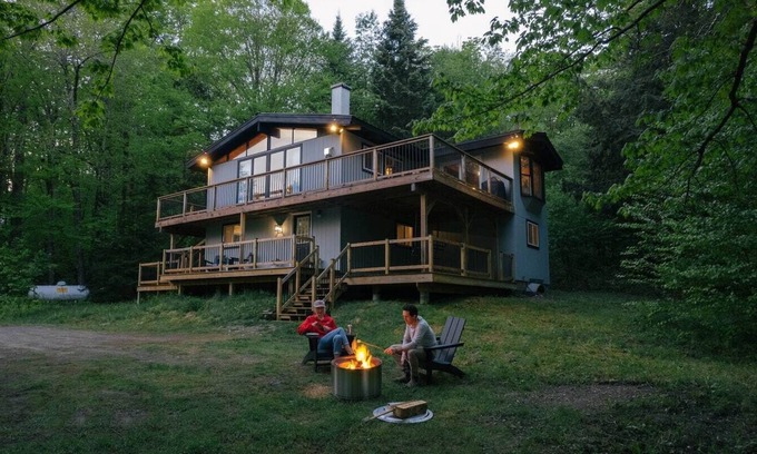 Windham Casa | A Modern Family Retreat