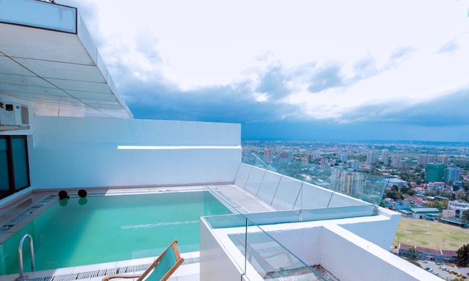 Upanga East Condominio | a much loved spacious luxury penthouse at the center of daressalaam