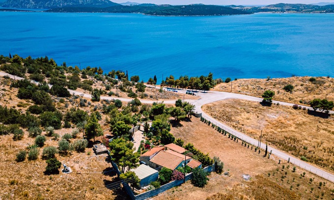 Ermionida Villa | Una experiencia multisensorial le espera en el campo griego