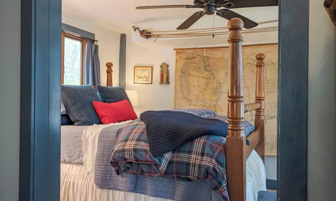 Stonington Casa | A Mystic Stay as Sweet as Apple Pie!