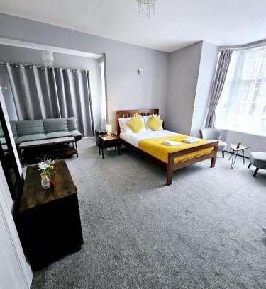 Southsea Apartamento | A-N-G Apartments - Parking EV 22kW by the Beach, Canoe Lake & South Parade Pier