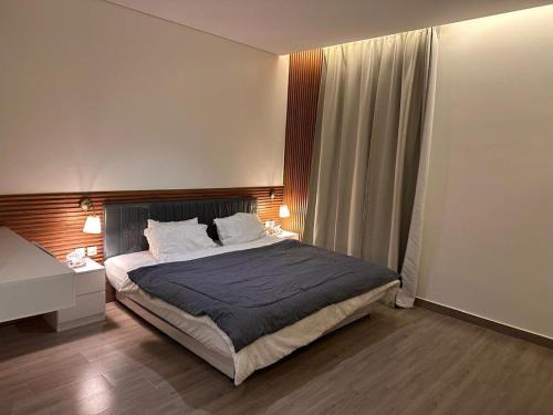 Al Izdihar Apartamento | A new and very luxurious apartment