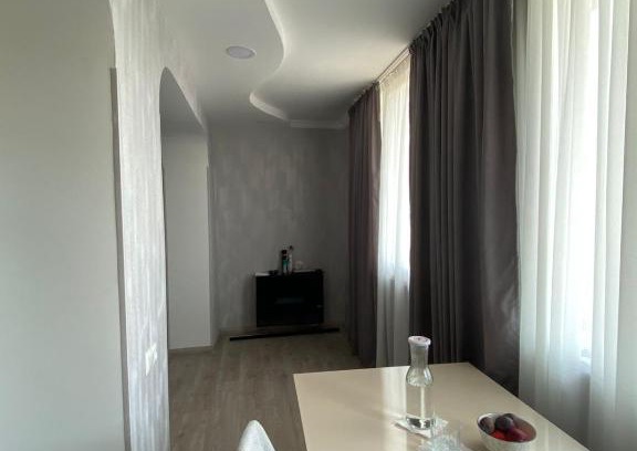 Poti Apartamento | A newly renovated apartment for rent in Poti, in the city center on April 9 street. The apartment is furnished with new equipment and furniture. School, garden, markets, pharmacy and all other necessary facilities are nearby. Contact me for details at no.