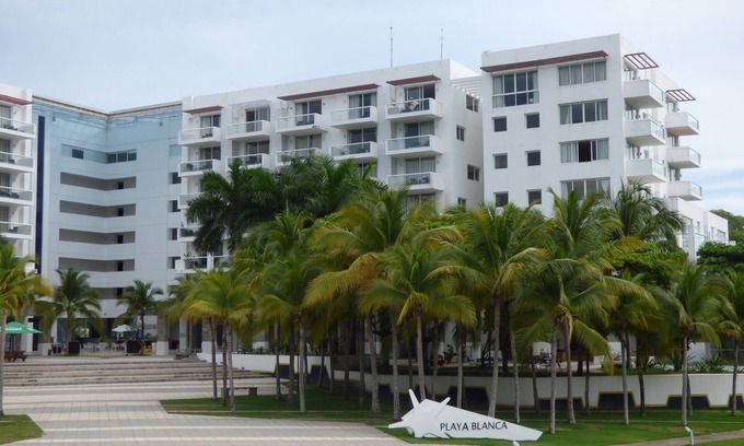 Rio Hato Apartamento | A nice 60 sq. meter suite at Playa Blanca Town Center for a family of four.
