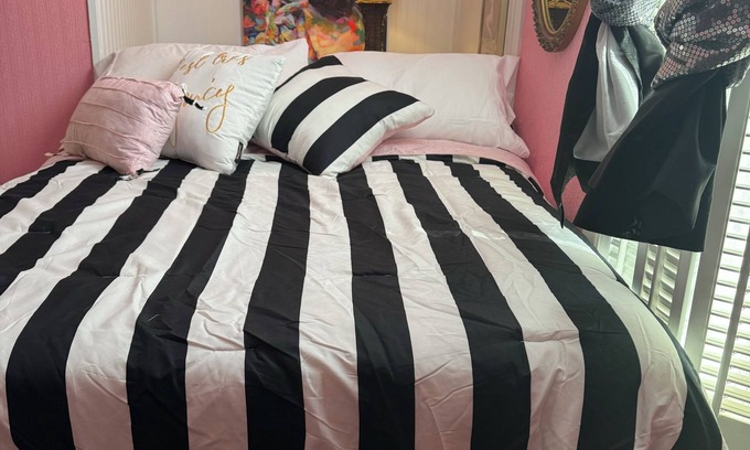 Manistee Cama Y Desayuno | A Night with Marilyn Monroe