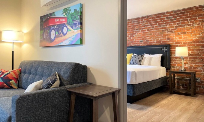 Riverside Apartamento | A Notable 1 Bed Travel Apartment Close to Many Spokane Attractions