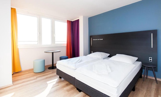 Strasnice Hostal | a&o Prague Rhea