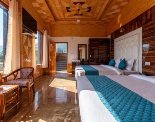 Theog Hotel | A Panorama Hotel I Couple Friendly I Vacations I Conference I MICE I Family Events I Open Air Terrace I Sky Bonfire I Kufri by Exotic Stays