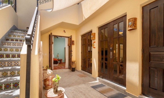 Nopolo Casa | A peaceful and charming 2-bedroom home located with Golf cart included