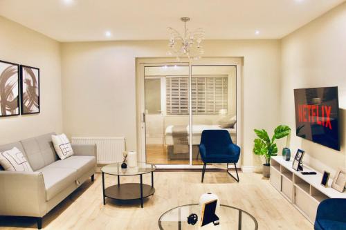 Reading Casa | A peaceful home with a garden