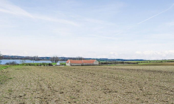 Twywell Cabaña | 3 bedroom accommodation in Aldwincle, near Kettering