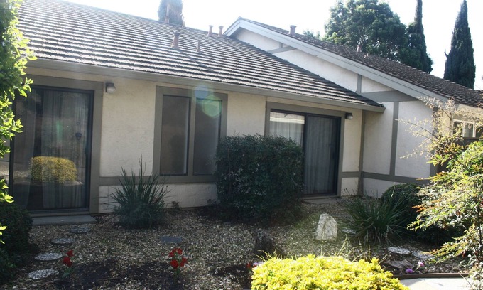 Ardenwood Casa | A personal oasis! A single story home in a resort with spacious rooms and yard !