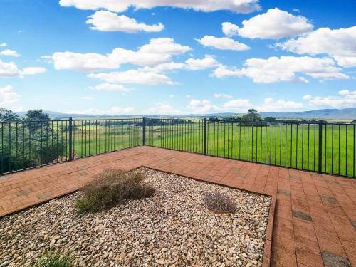 Atherton Casa | A picturesque 3 bedroom house with splendid views