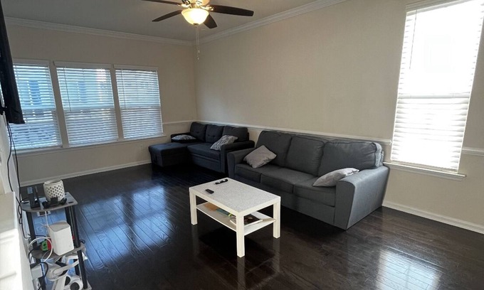 South Norfolk Casa | A place to stay with a full gym in Chesapeake