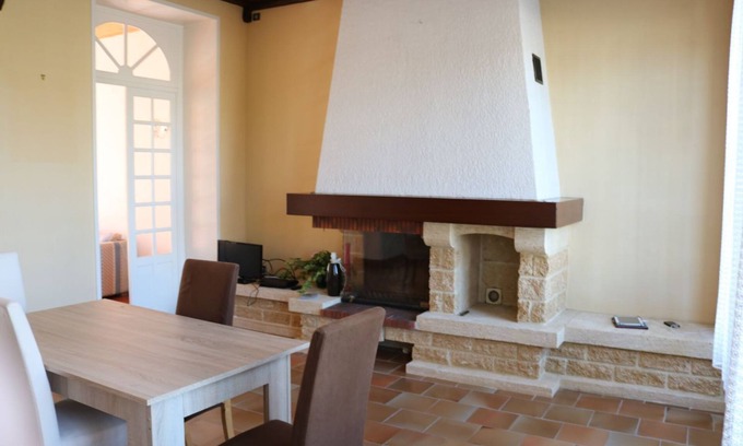 Angerville Casa | Una agradable y tranquila estancia te espera en esta gran casa familiar.