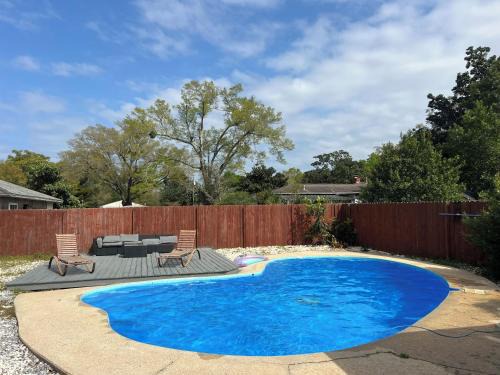 South Pensacola Casa | A Poolside Paradise