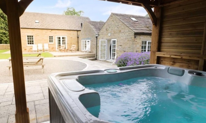 Greta Bridge Cabaña | A pretty stone built cottage offering luxury accommodation with sauna & hot tube
