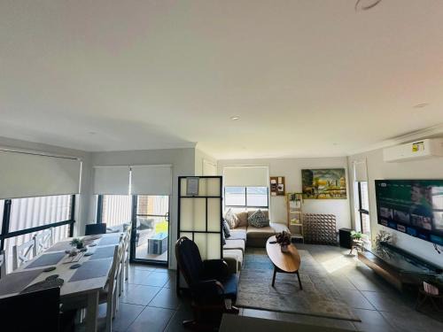 Austral Casa | A Private Ensuite with AC and TV