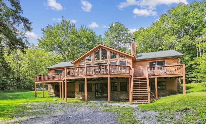 Canaan Heights Casa | A Rare Mountaintop Retreat That Truly Has It All