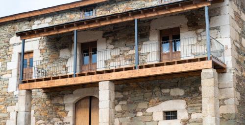 Larouco Casa | A Rectoral de Seadur