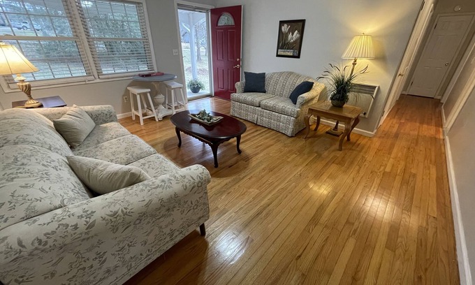 Lupton City Casa | A relaxing Mountain retreat - 15 - 20 minutes to downtown Chattanooga!