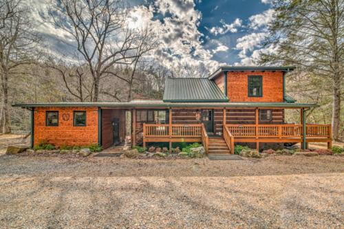 Dial Casa | A River Runs Through It