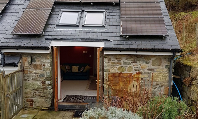 Bontddu Cabaña | Dolgellau Annexe Mountains Walks and Sea.Escapada privada perfecta con jardín propio