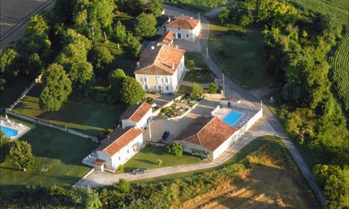 Montboyer Casa | A secluded rural estate