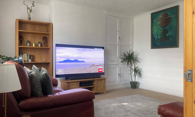 Radcliffe Casa | A Secure 3 bedroom family