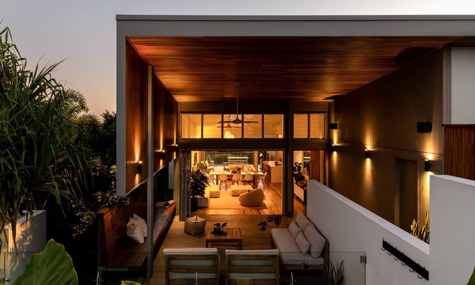 Sunrise Beach Casa | Luminosa y lujosa casa de playa arquitectónica en Noosa