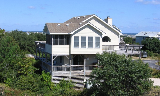 Tuckahoe Casa | A Sign of the Seahorse: Community Pool, Pickleball Courts, 1 Dog-friendly, Hot Tub